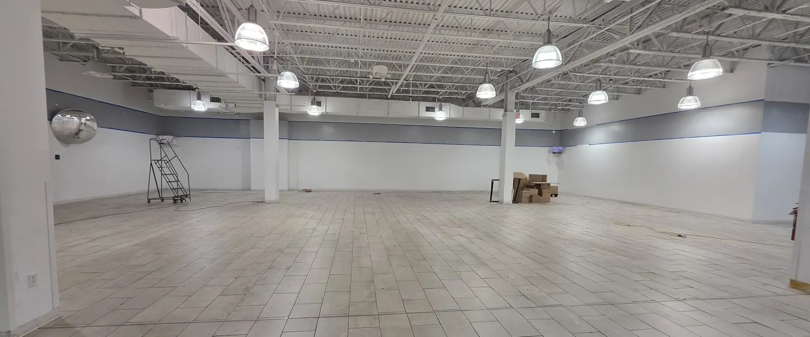 Finished work: Commercial Retail Painting - Elizabeth, NJ by L&X Painting LLC